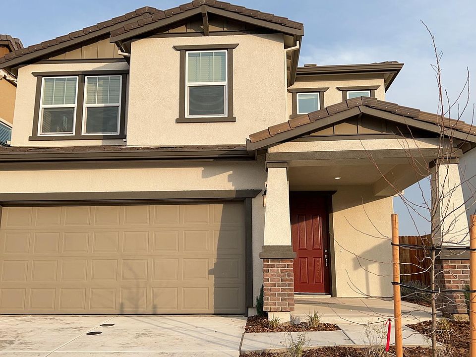 House located inside a brand new gated community