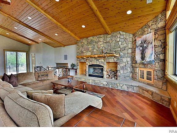 5th image of 42685 Edgehill Pl