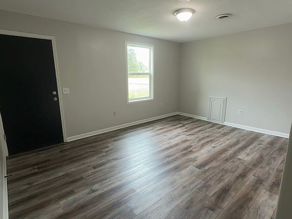 5th image of 110 Nicks Ln #A