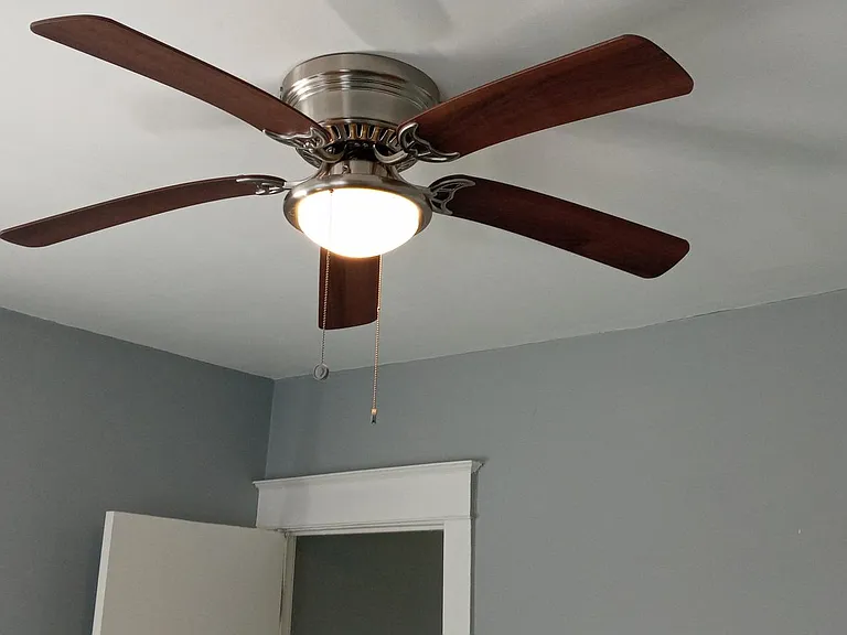 ceiling fan in bedroom