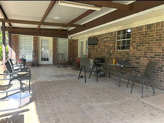 5th image of 557 Layfield Rd