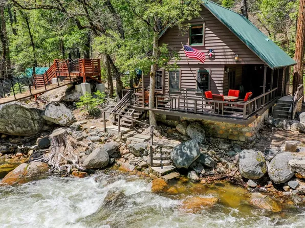 13884 Riverside, Kyburz, CA 95720