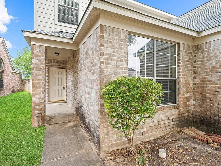 2923 Ridge Scene Way — Photo 4