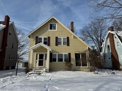 888 Roanoke Rd, Cleveland Heights, OH, 44121