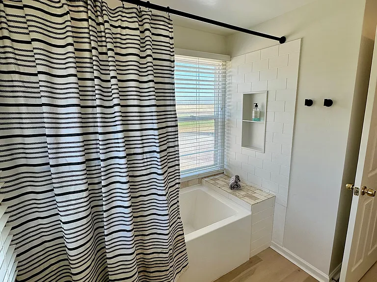 1330 River Rd — Photo 28