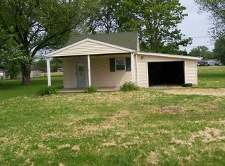 719 E Cumberland Rd, Altamont, IL 62411