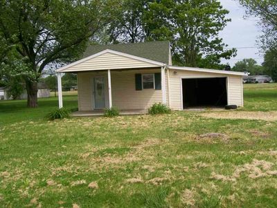 719 E Cumberland Rd, Altamont, IL, 62411