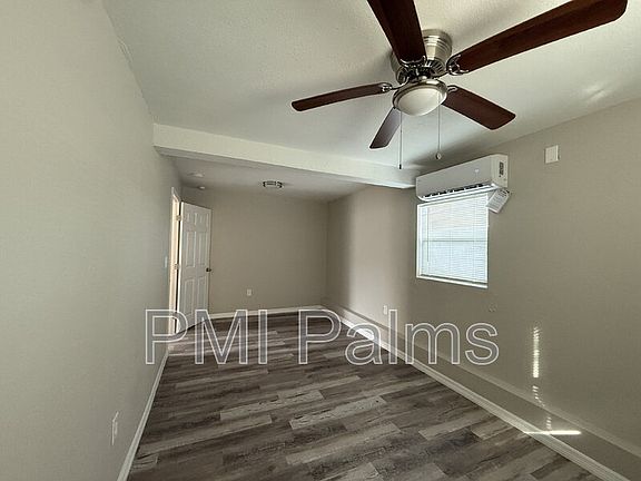 4th image of 2412 51st Ave N #C