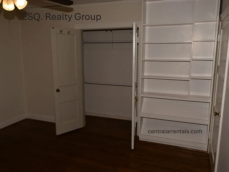 1120 N Taylor St — Photo 12