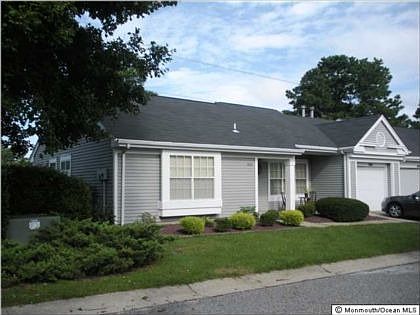 1st image of 903A Stratford Ct