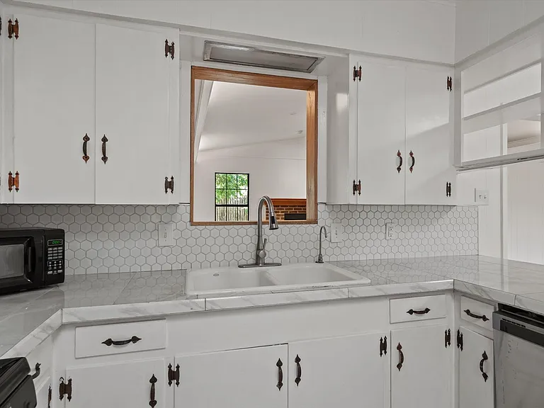 4402 Terrilance Dr — Photo 39