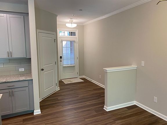 Front Entrance/Mudroom