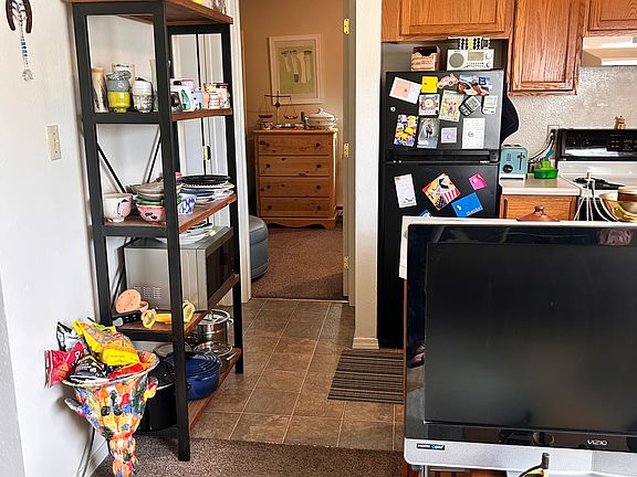 2nd image of 1407 Stoddard St APT 3