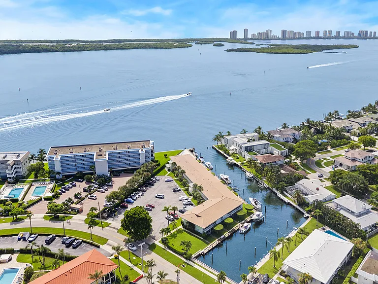 68 Yacht Club Dr #20 — Photo 24