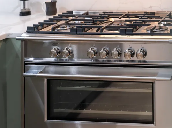 100 Webster Avenue image 6 of 42