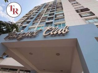 Condominio Raquet Clb #|, Carolina, PR 00979