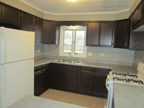 3rd image of 246 Blackhawk Dr