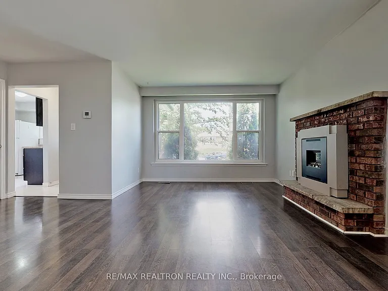 669 Shakespeare Ave #UPPER — Photo 15