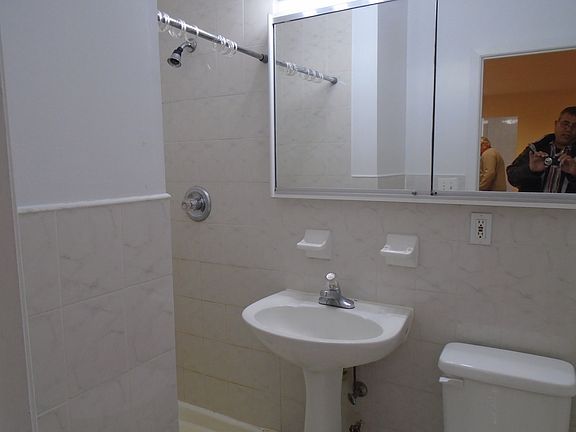 5th image of 7615 113th St #1R