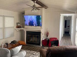 303 N Hovey St, Chico, TX 76431