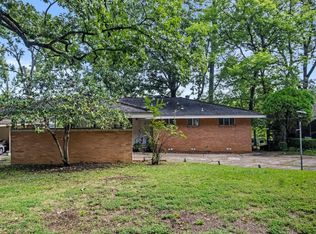 32 Lakeshore Dr, Little Rock, AR 72204