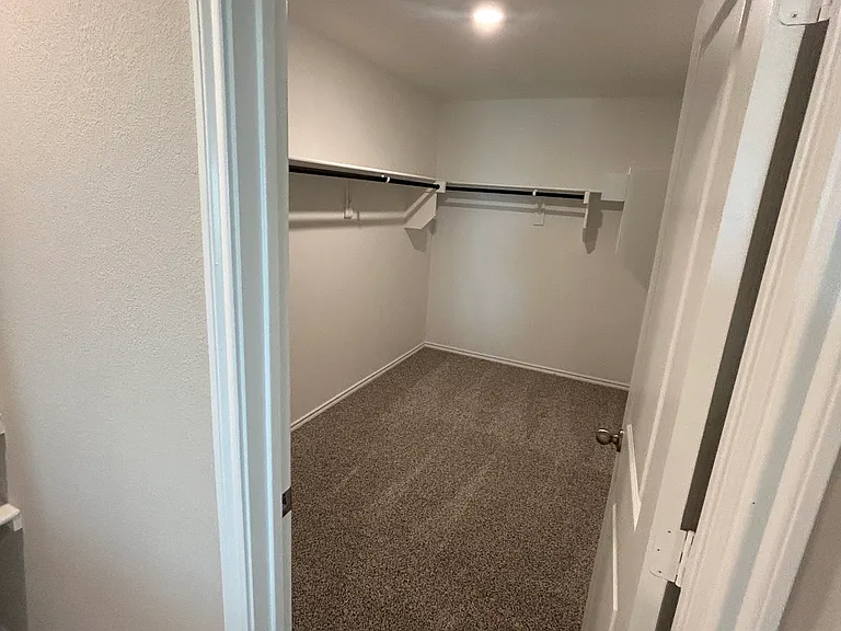 1637 Tin Roof Rd — Photo 15