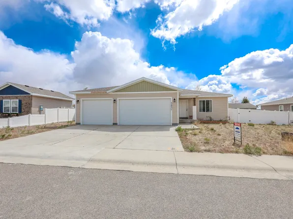 3851 Sandhill St, Rock Springs, WY 82901