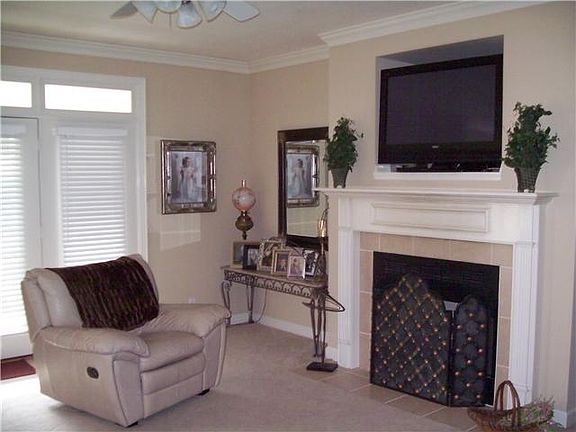 4th image of 28 Abby Lynn Cir