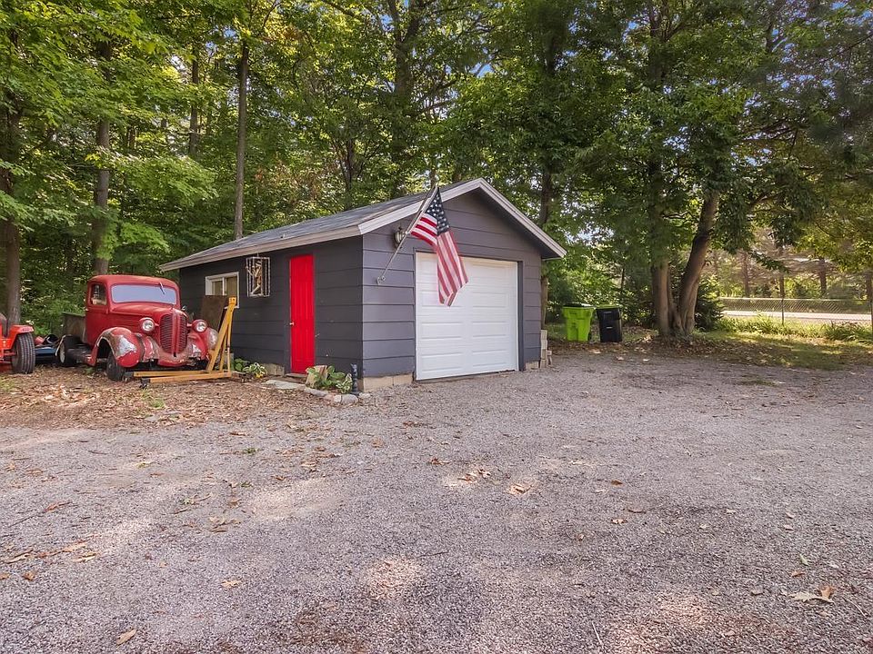9484 Cedar Run Rd, Traverse City, MI 49684 Zillow