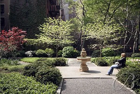 Rented by Bellmarc Realty | media 18