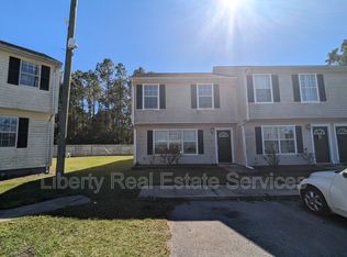1100 Pineland Ave APT 8A, Hinesville, GA 31313