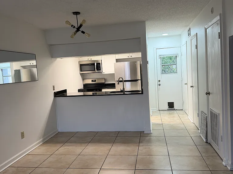 4815 W McElroy Ave #D208 — Photo 4