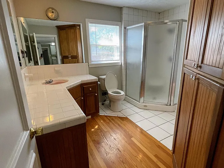 324 Gatewood Ave — Photo 7