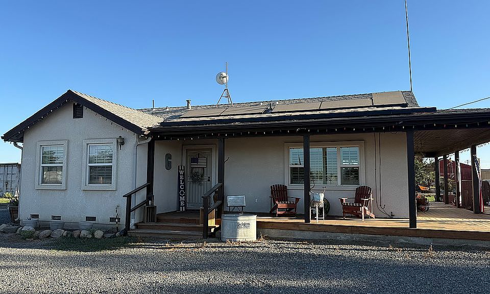 1st image of 504 E Beacon Ave
