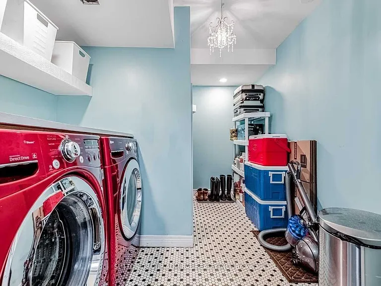 6 Fallowfield Rd #BASEMENT — Photo 6