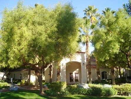 Club House - Lush Grounds