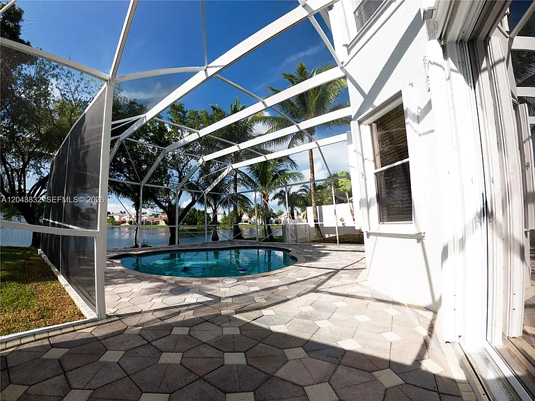 15341 NW 4th St — Photo 9