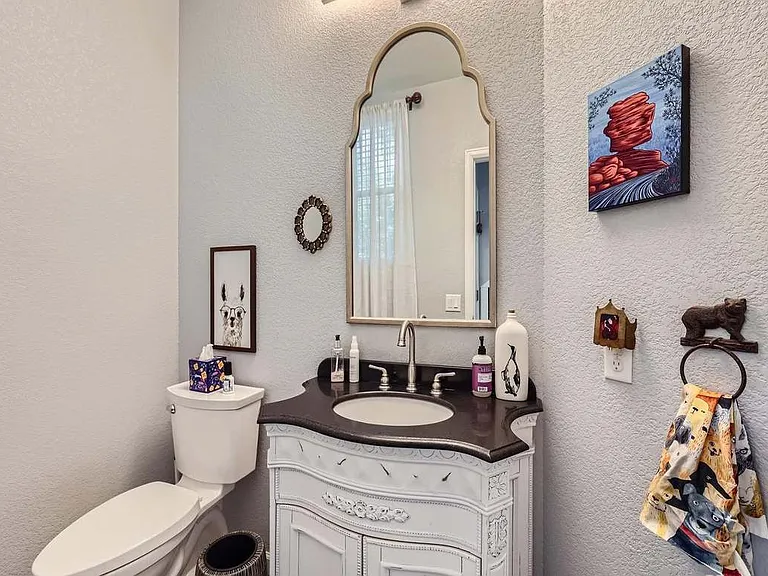 1501 W Cucharras St — Photo 9