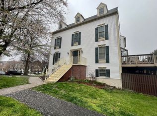 16 Steeple Ct, Germantown, MD 20874