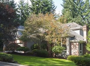 1969 Palisades Terrace Dr, Lake Oswego, OR 97034