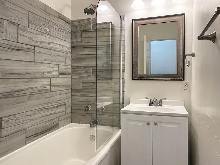 444 Chestnut Ave #17 — Photo 12