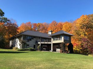 2182 Pinto Dr, Wayzata, MN 55391