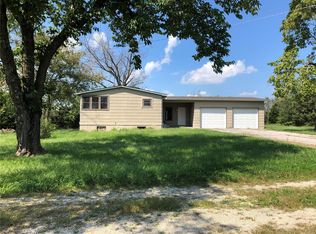 872 W Springfield Rd, Saint Clair, MO 63077