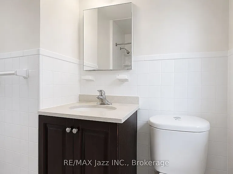 366 Mary St N #5 — Photo 26