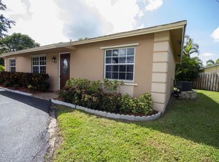 19541 Colorado Cir, Boca Raton, FL 33434