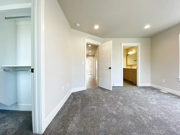 327 Lemmon Ln — Photo 16