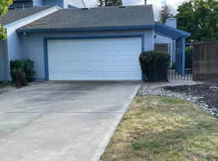 1050 Cherry Ct, Manteca, CA