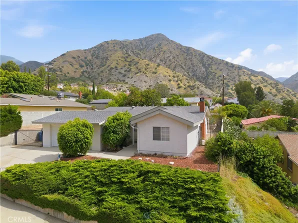 13868 Tucker Ave, Sylmar, CA 91342