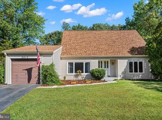 8812 Skyron Pl, Springfield, VA 22153