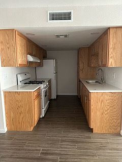 5th image of 6919 Pamlico Dr
